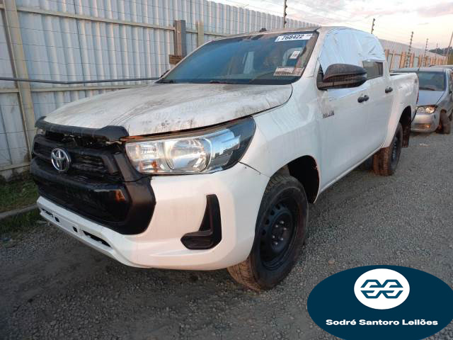 TOYOTA HILUX 2.8 21/21