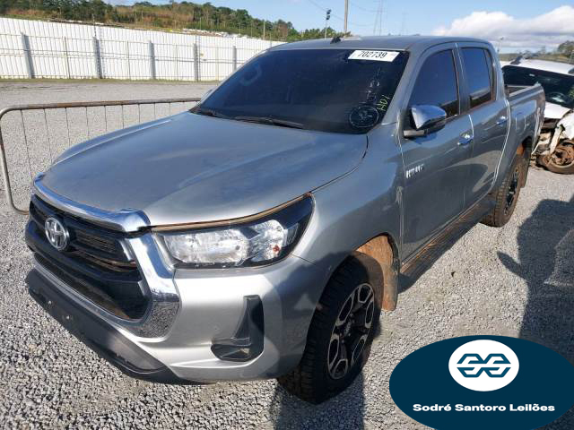 TOYOTA HILUX 2.8 21/21